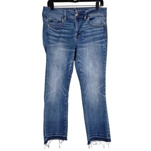 American Eagle Kick Crop Jeans Women Size 10 Blue  Super Stretch Raw Hem EUC